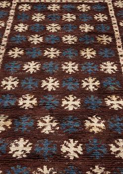 CARPET. "Svarta prinsen". Knotted pile. 308 x 148,5 cm. Signed AB MMF.