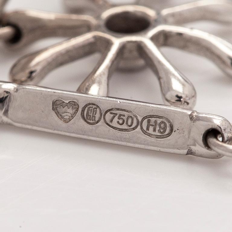 Kalevala Koru, armband, "Polaris", 18K vitguld och briljantslipade diamanter, Kirsti Doukas, 2009.