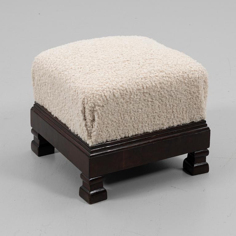 Armchairs, a pair, Art Deco, first half of the 20th century.