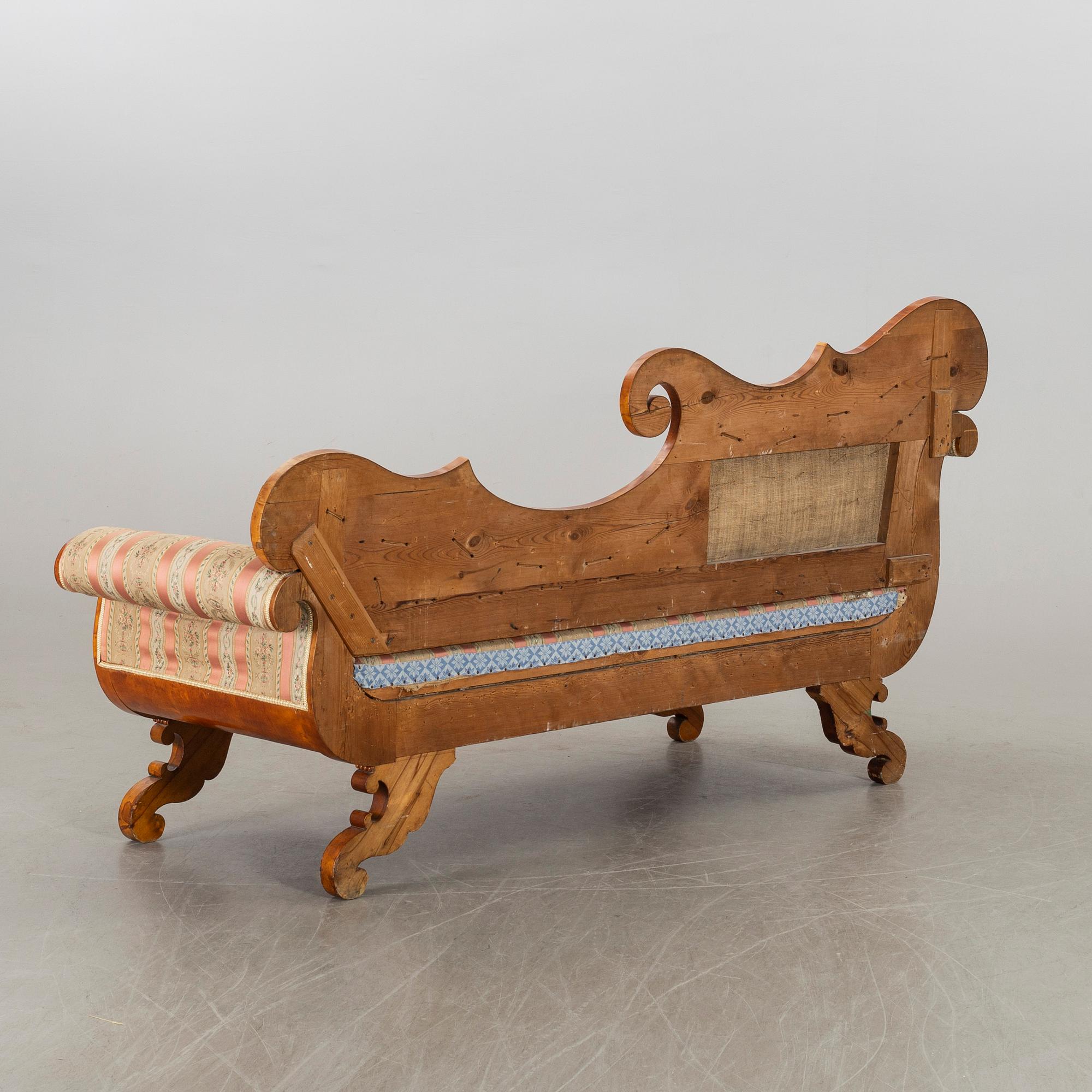 Mid 19th century couch. - Bukowskis