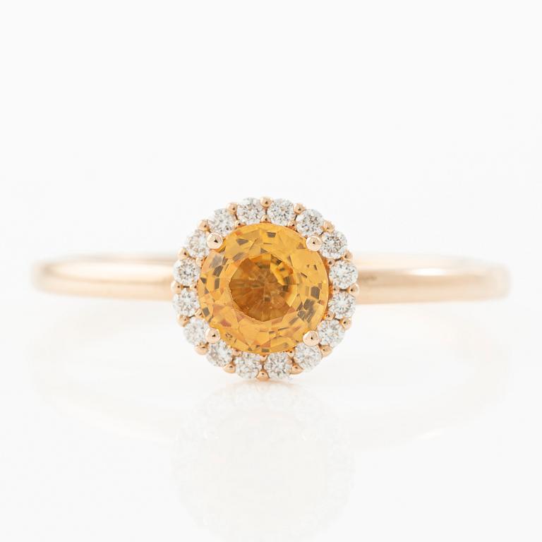 Ring 14K rose gold with orange sapphire and brilliant-cut diamonds.