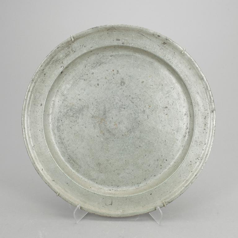 FAT, tenn, otydliga stämplar, 1700-tal.