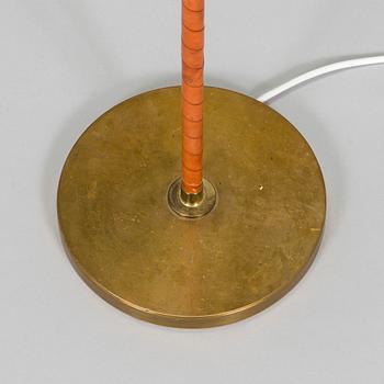 A mid-20th century floor light for Itsu.