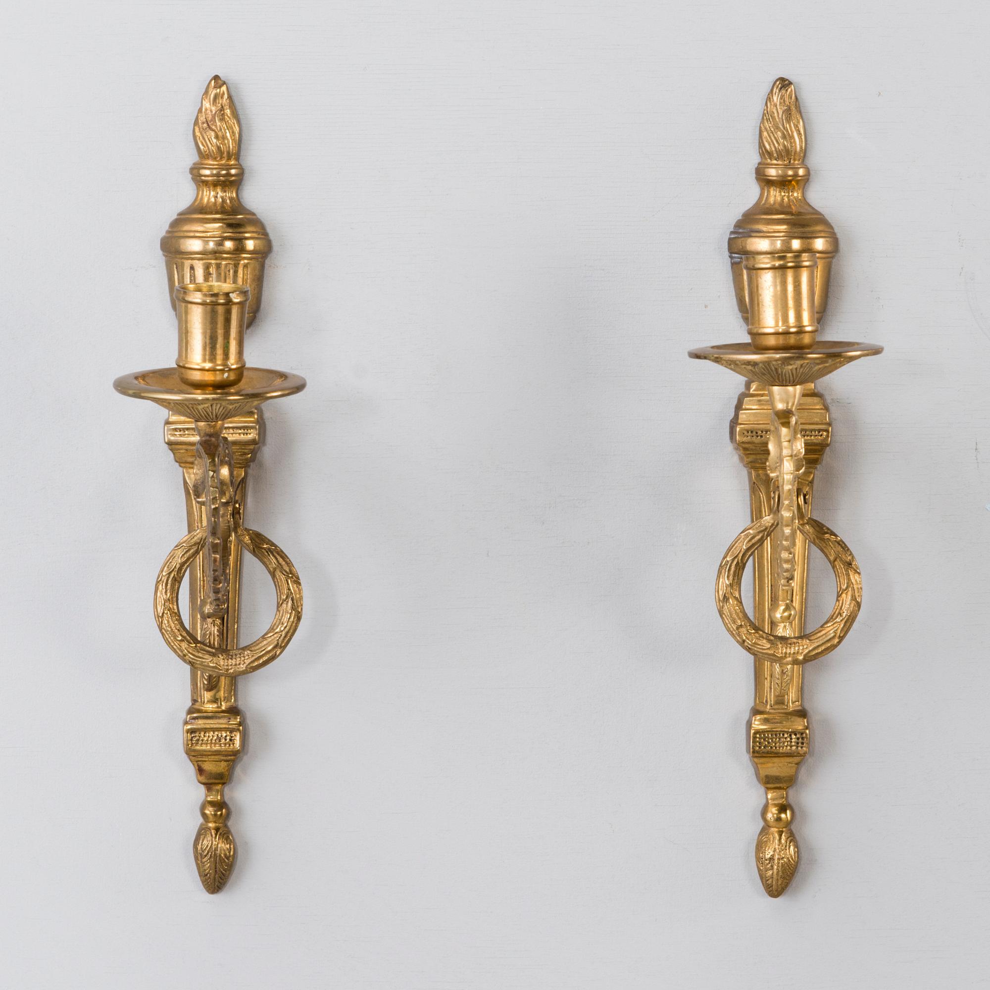 SEINÄLAMPETTIPARI, messinkiä, "Törne", Ikean 1700-luvun sarjaa, 1990-luku.