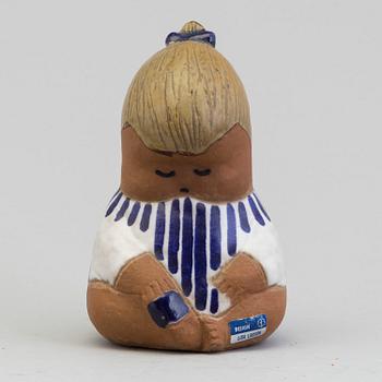 LISA LARSON, figurin, stengods, "Johanna", ur serien Larsons Ungar, Gustavsberg, signerad.