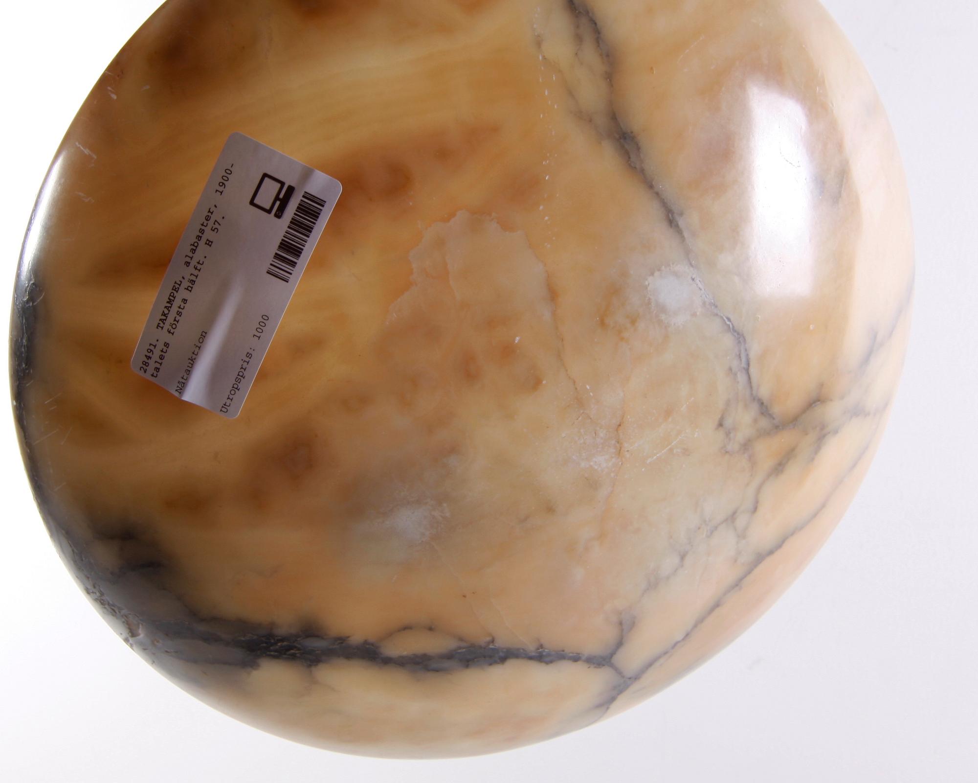 TAKAMPEL, alabaster, 1900-talets första hälft. H 57.