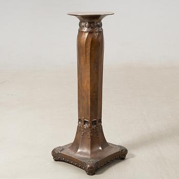 Pedestal, Art Nouveau early 20th century.