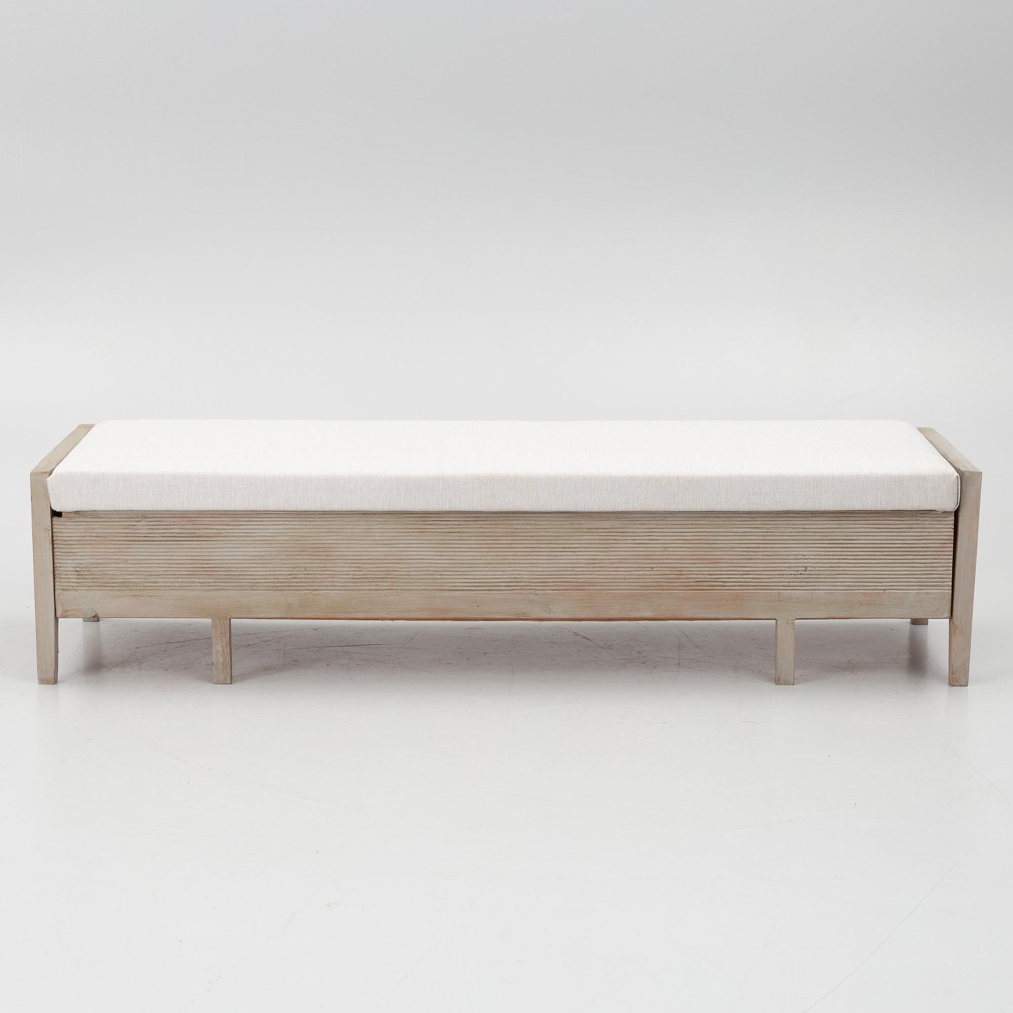 Bench,