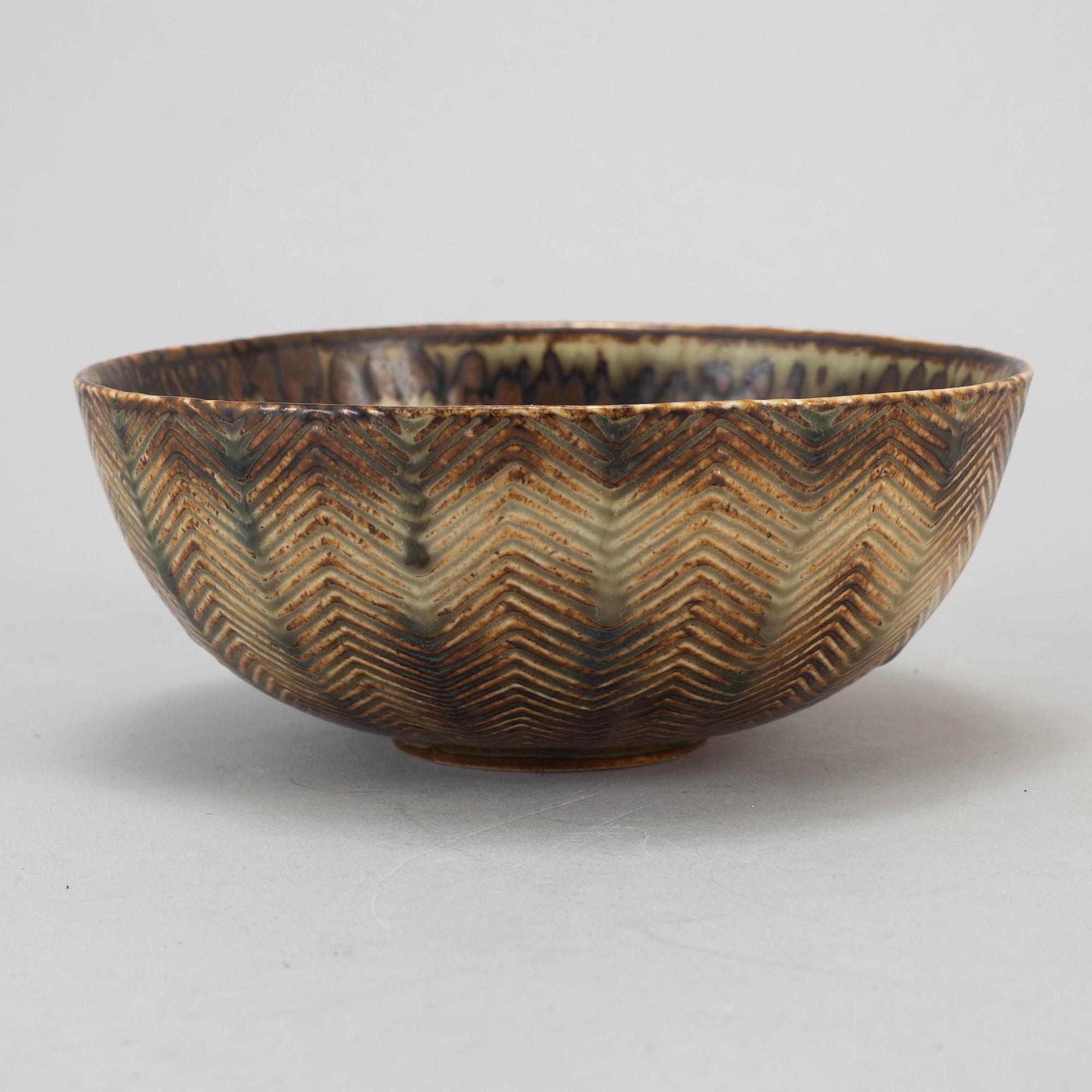 AXEL SALTO, a stoneware bowl, Royal Copenhagen, Denmark.
