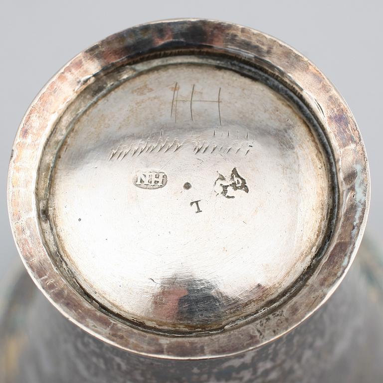 BÄGARE, silver, Henrik Nourin, Norrköping 1769. Vikt ca 147 g.