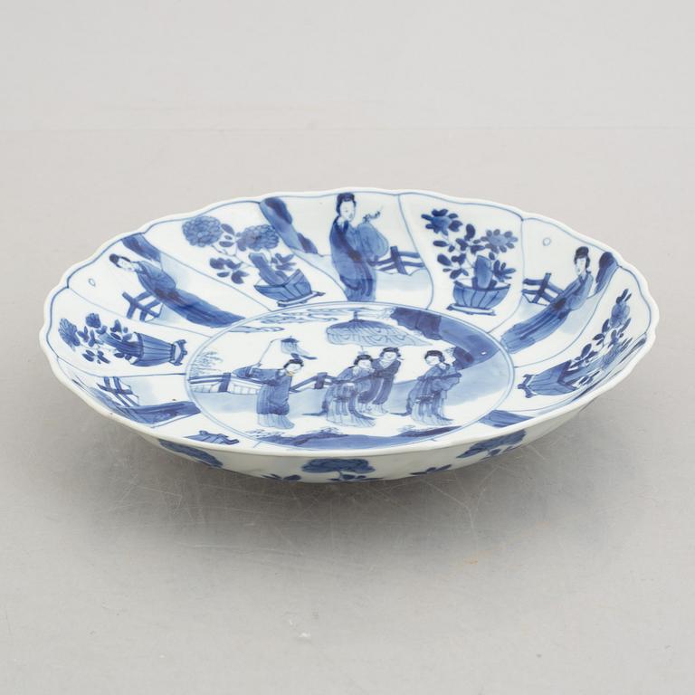 Fat, 2 st, porslin, Kina, Kangxi (1662-1722).