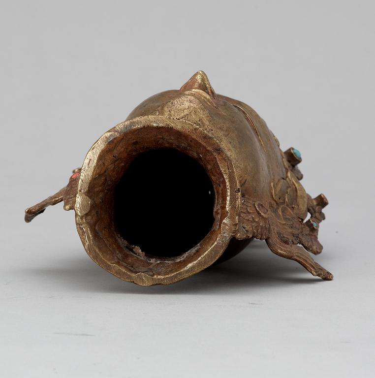 BUDDAHUVUD, brons med stenar. Troligen Nepal.