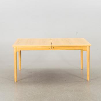 HANS J WEGNER, a PP möbler dining table.