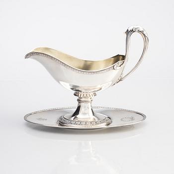 Sauce bowl, silver, with detachable drip tray, W.A. Bolin, Stockholm 1919.