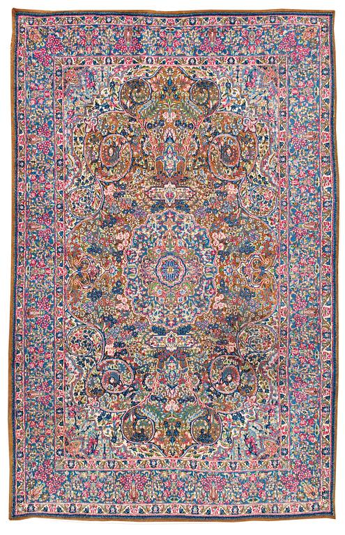 OLD KIRMAN. 279,5x178 cm.