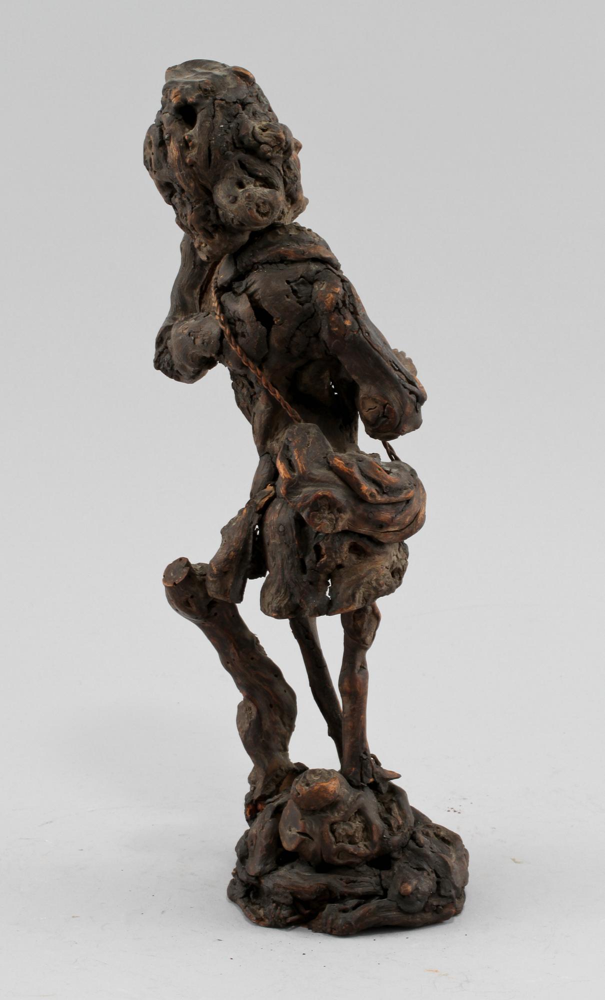 FIGURIN, trä, 1900-tal.