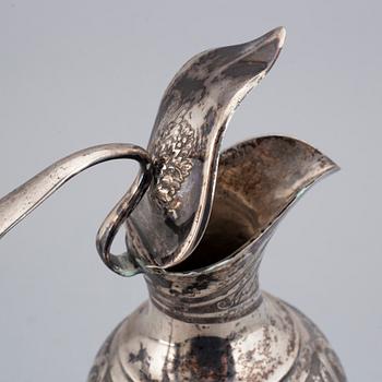 Au Austrian early 20th century silver wine charger.