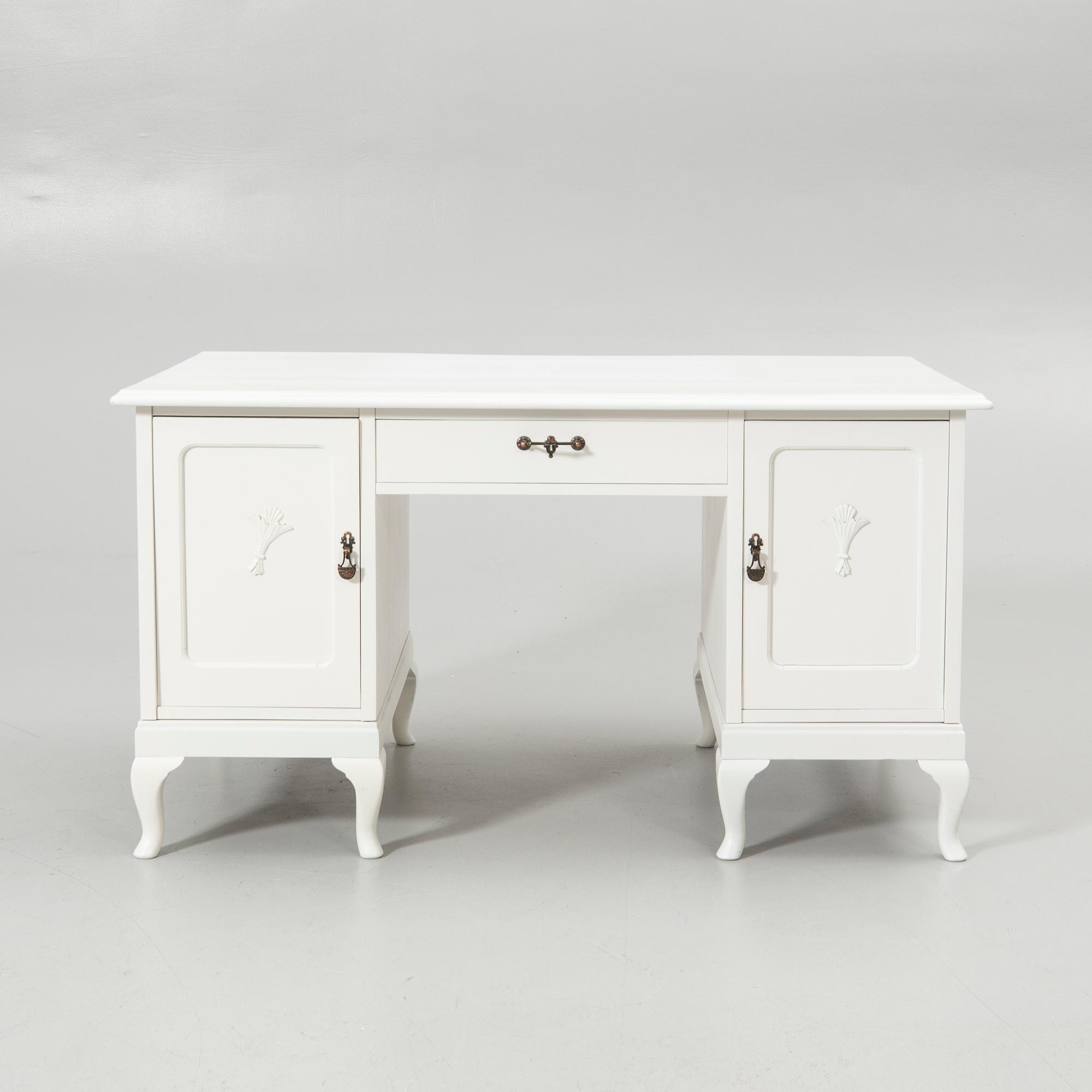 Desk, 20th century.