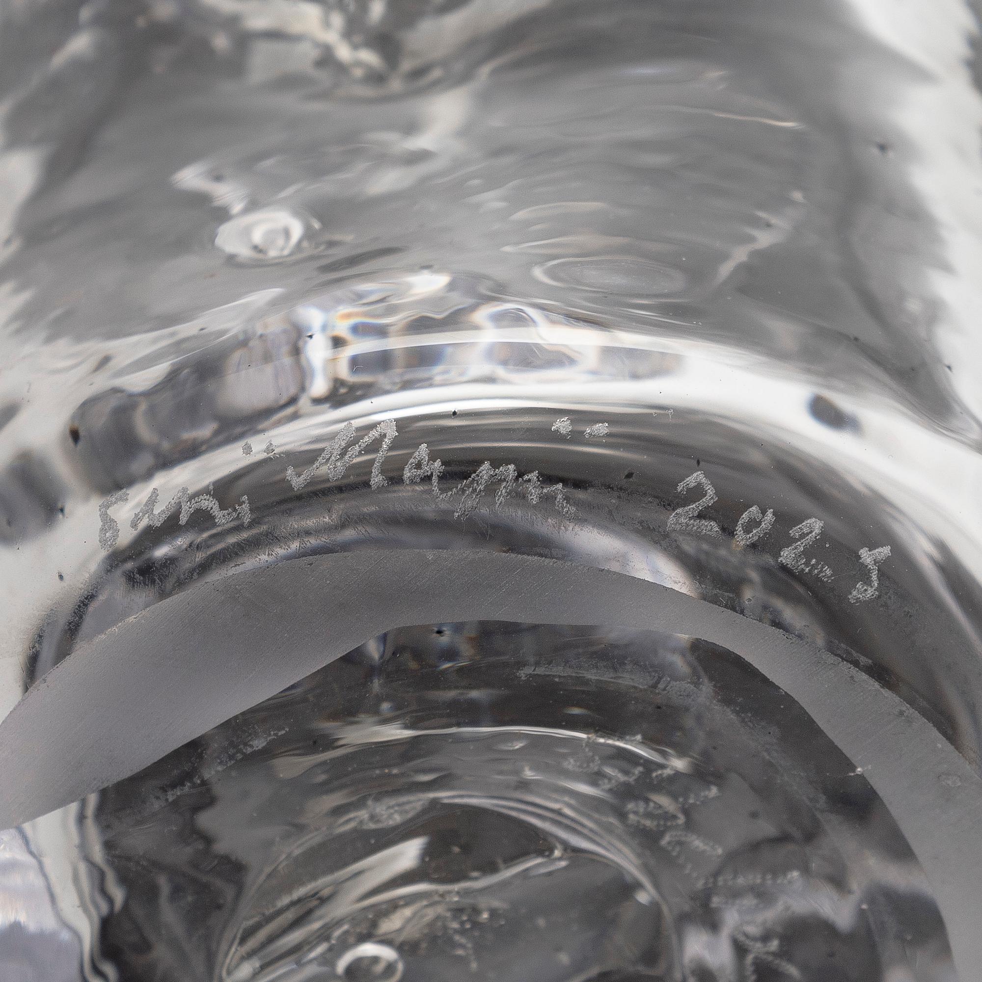 Sini Majuri, Konstglas, "Sibelius 8", signerad Sini Majuri 2023. Riihimäki.