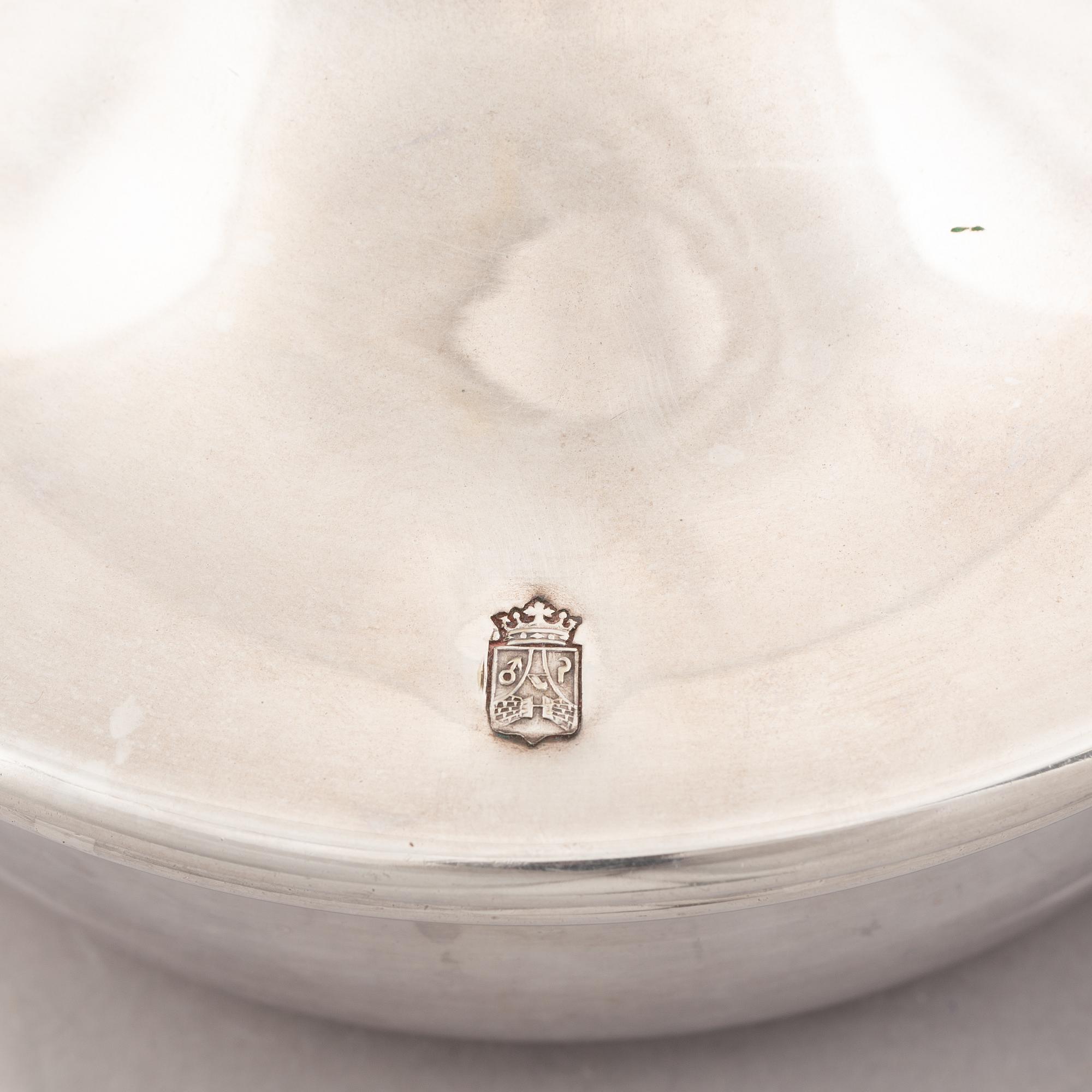 Karotter med lock, 2 st, pläter, omkring år 1900.