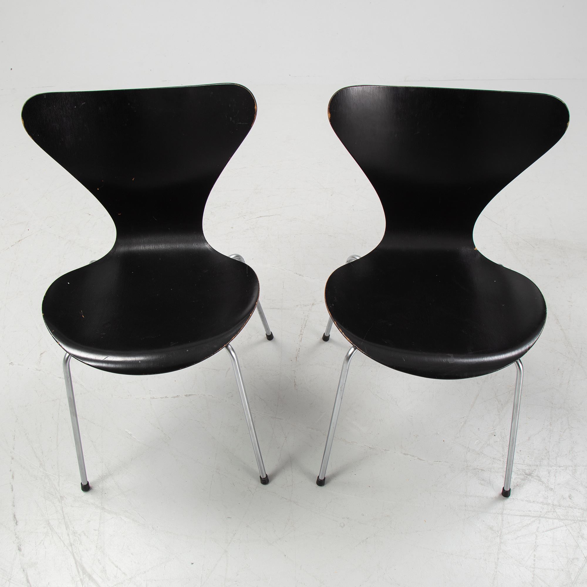 Arne Jacobsen, stolar, 7 st, "Sjuan", Fritz Hansen, Danmark, 1970-tal.