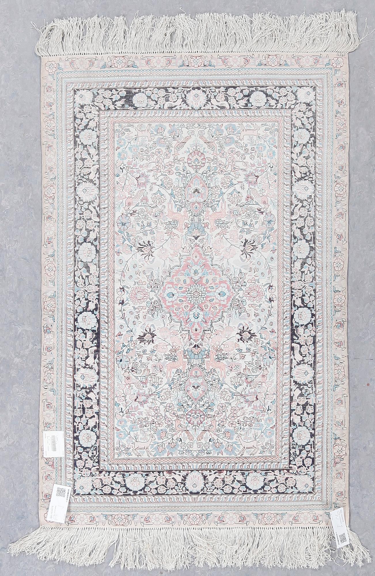 MATTA, orientalisk, silk, ca 122x77 cm.