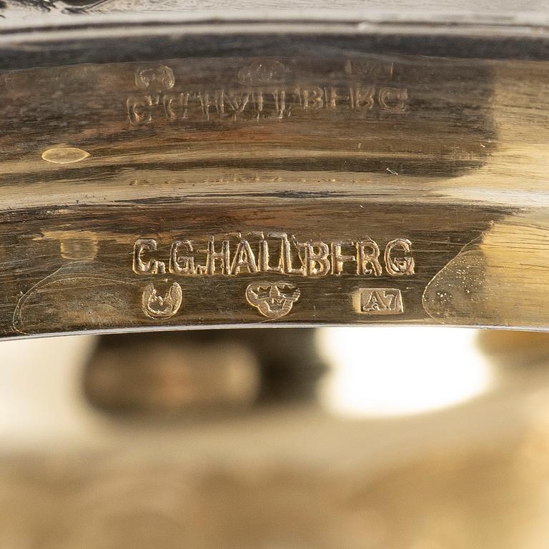 C.G. Hallberg, Dryckeskanna, silver, Stockholm 1903.