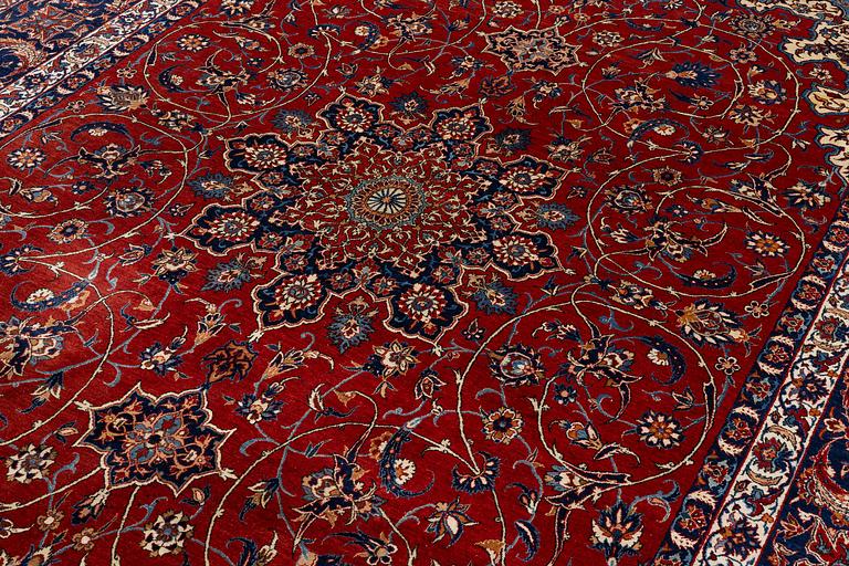 An antique Isfahan, Central Persia, dated 1283 (1903-04), c. 486 x 319 cm.