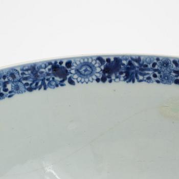 A blue and white punch bowl, Qing dynasty, Qianlong (1736-95).