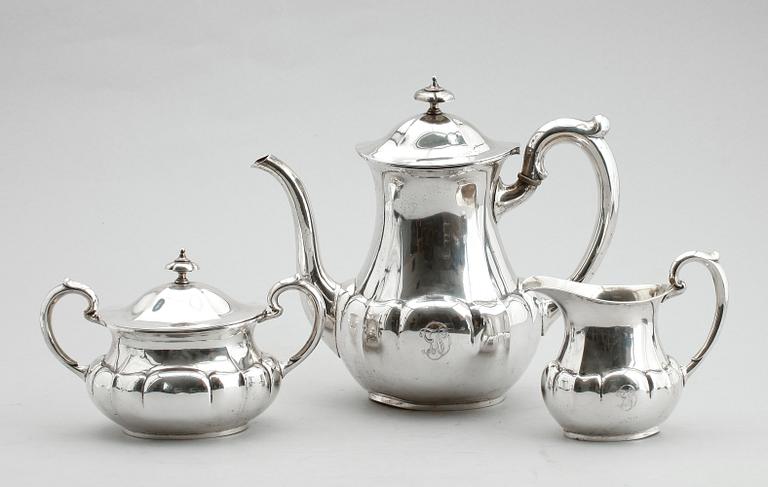 KAFFESERVIS, 3 delar, silver, K Andersson, 1928, svenska importstämplar. Vikt ca 1094 g.