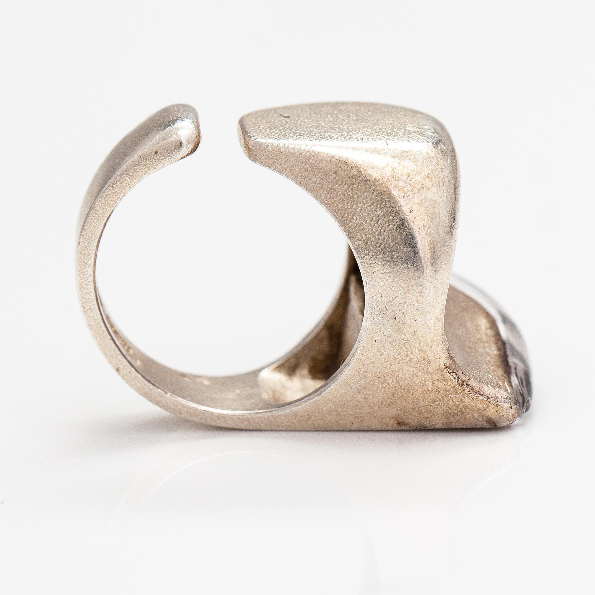 Björn Weckström, "Darina's tear", a sterling silver and acrylic ring. Lapponia 1974.