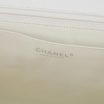 Chanel, bag, "Caviar Jumbo Classic Flap Bag", 2009-2010.