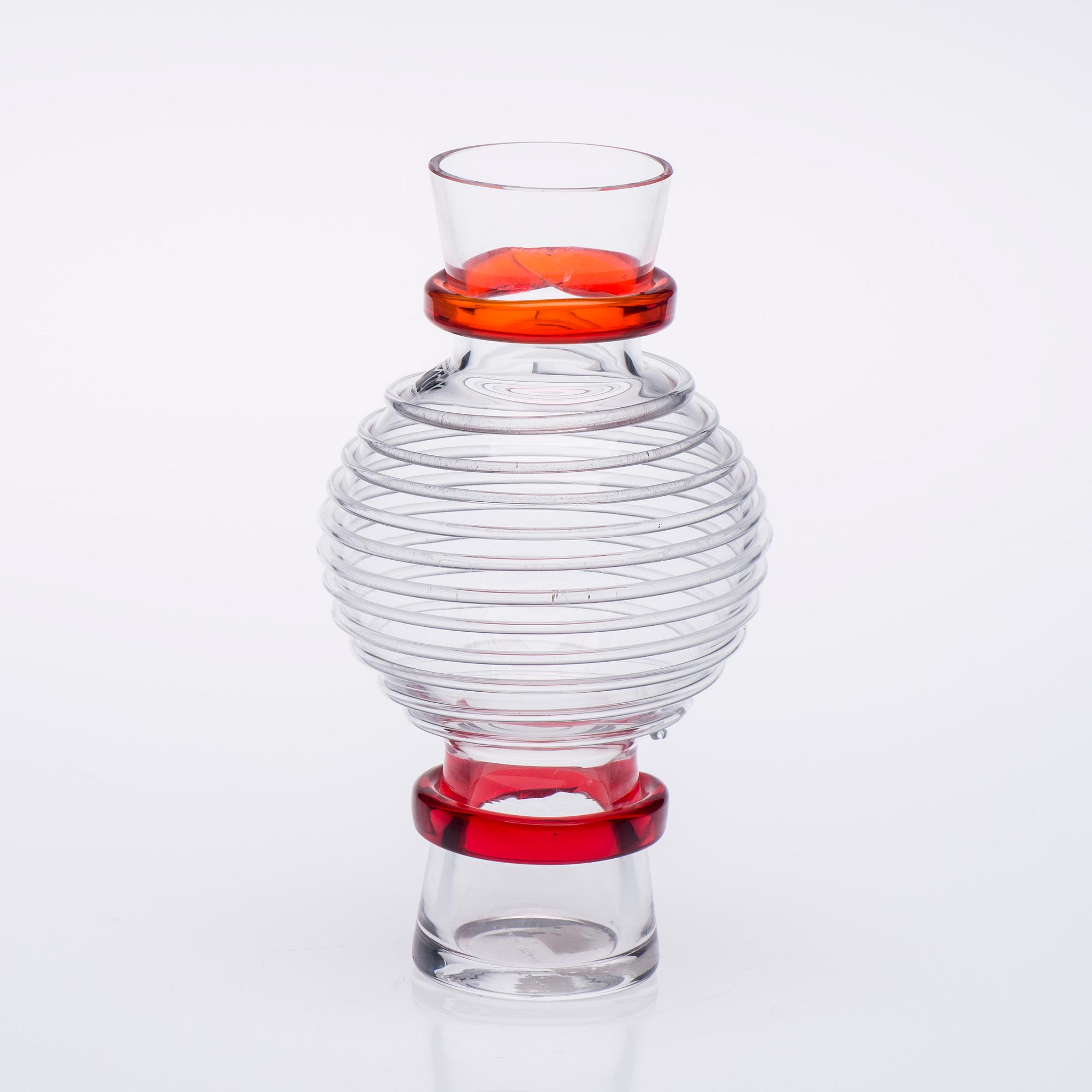 VAS, glas, "Centau" signerad Giovanni Moretti, för Carlo Moretti, Murano, Italien 2011.