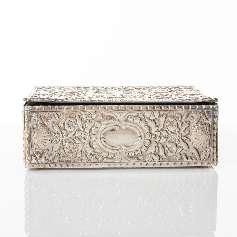 Jewellery box, sterling silver, 20th Century.