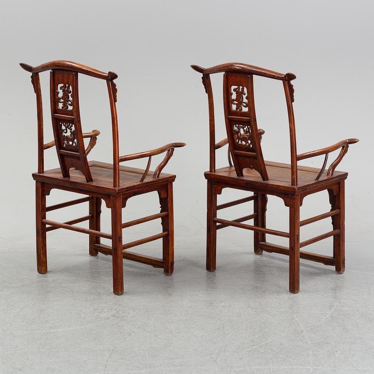 A pair of chinese armchairs, 20th century.