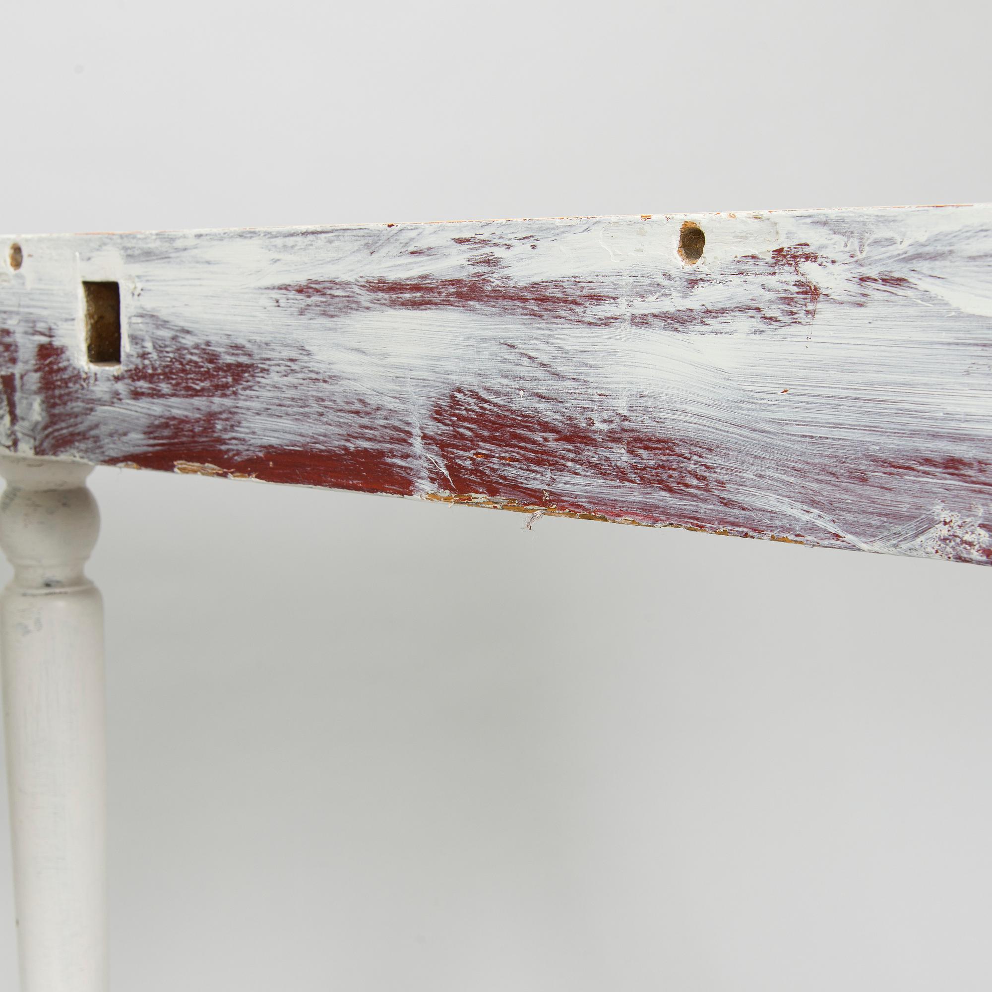 Matbord, sk. månbord, 1800-tal.