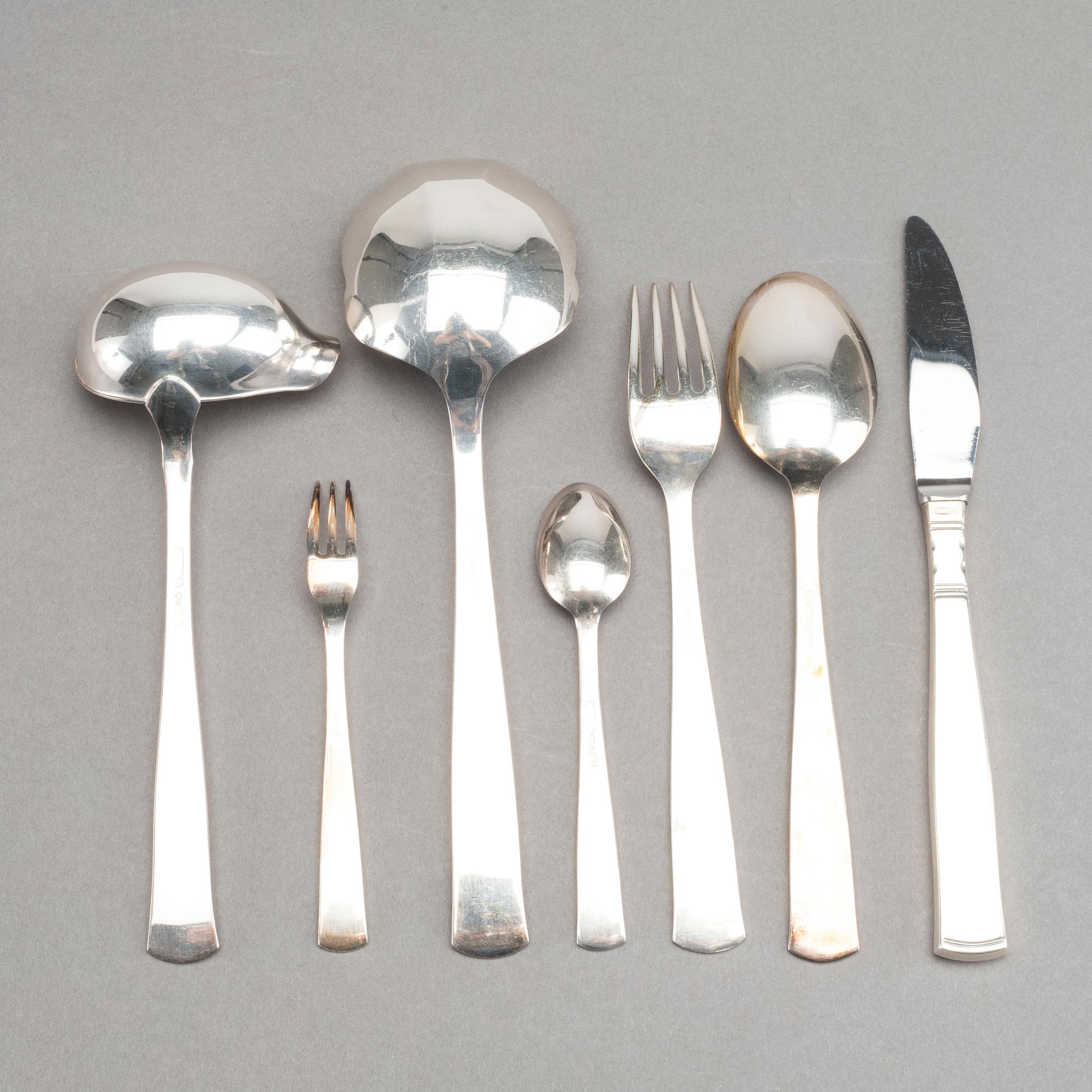 GULDSMEDSAKTIEBOLAGET bestick  60 dlr "Rosenholm", silver 1960-tal.