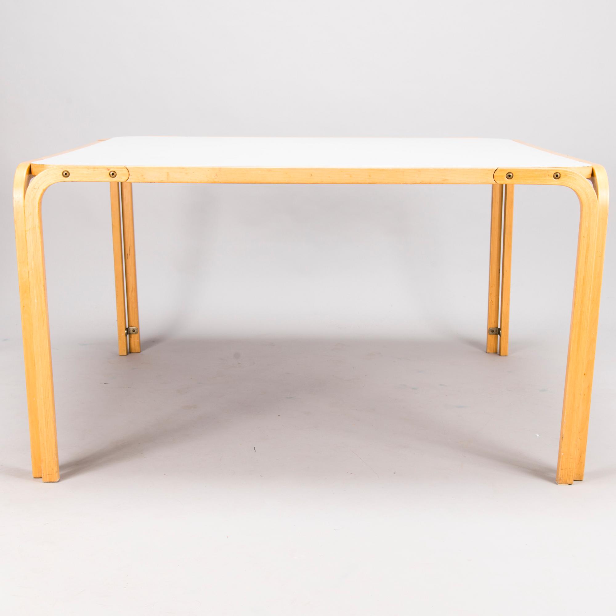 KARI ASIKAINEN, table, Artek.