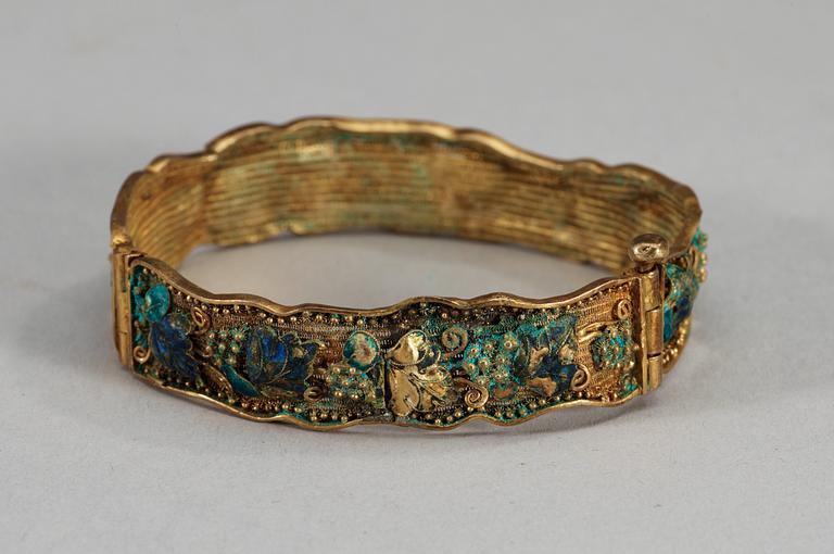 A gilt metal enamelled bracelet, part Tang dynasty. Reworked by Hallberg.