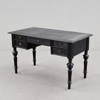 SKRIVBORD, nyrenässans, 1800-talets slut.