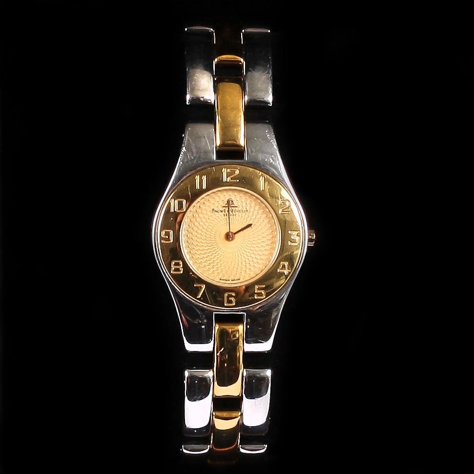 DAMARMBANDSUR. Baume & Mercier, Geneve. Certificat medföljer.
