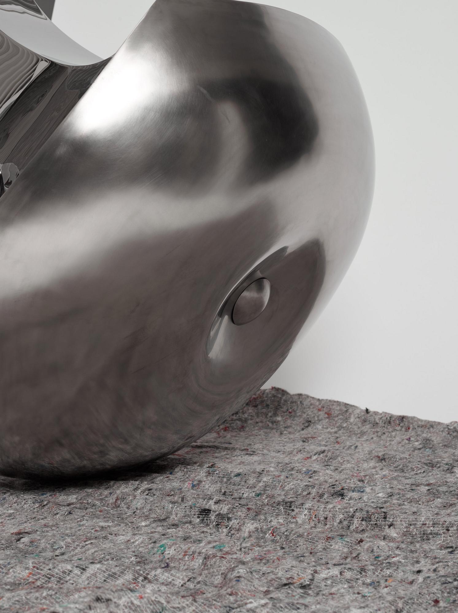 Bigert & Bergström (Mats Bigert & Lars Bergström), "Falling apple".