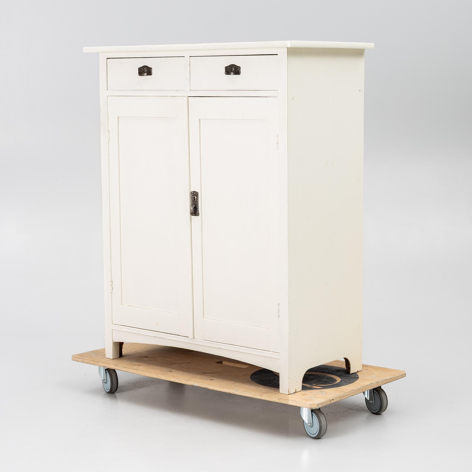 A sideboard, early 20th Century.