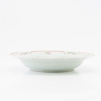 Deep plates, a pair, China, 18th century, porcelain.