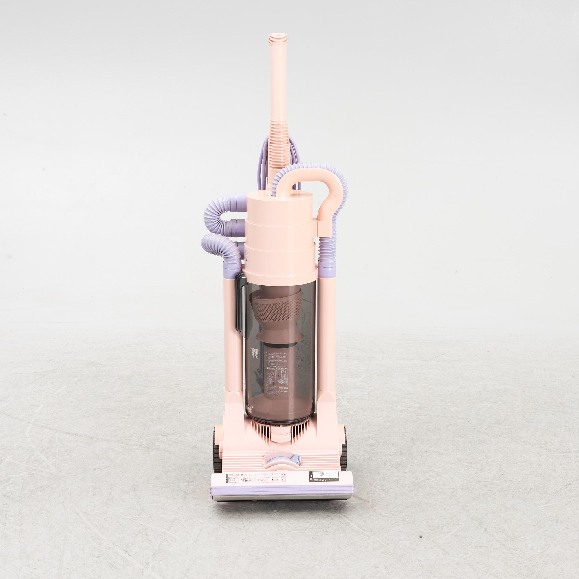 James Dyson a vacuum cleaner Apex Japan designed in 1986. Bukowskis