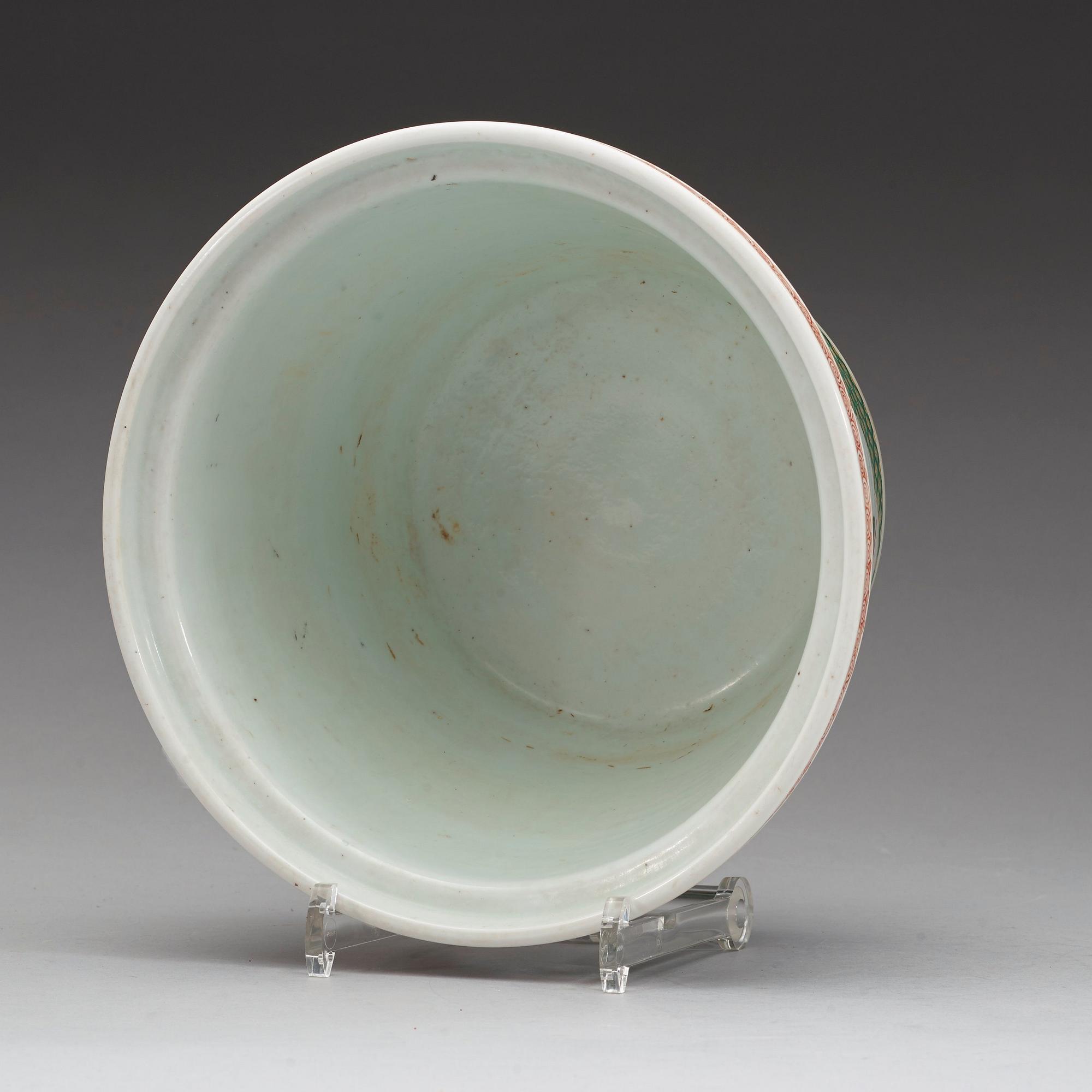 KRUKA, porslin, famille verte, Qingdynastin 1800-tal.
