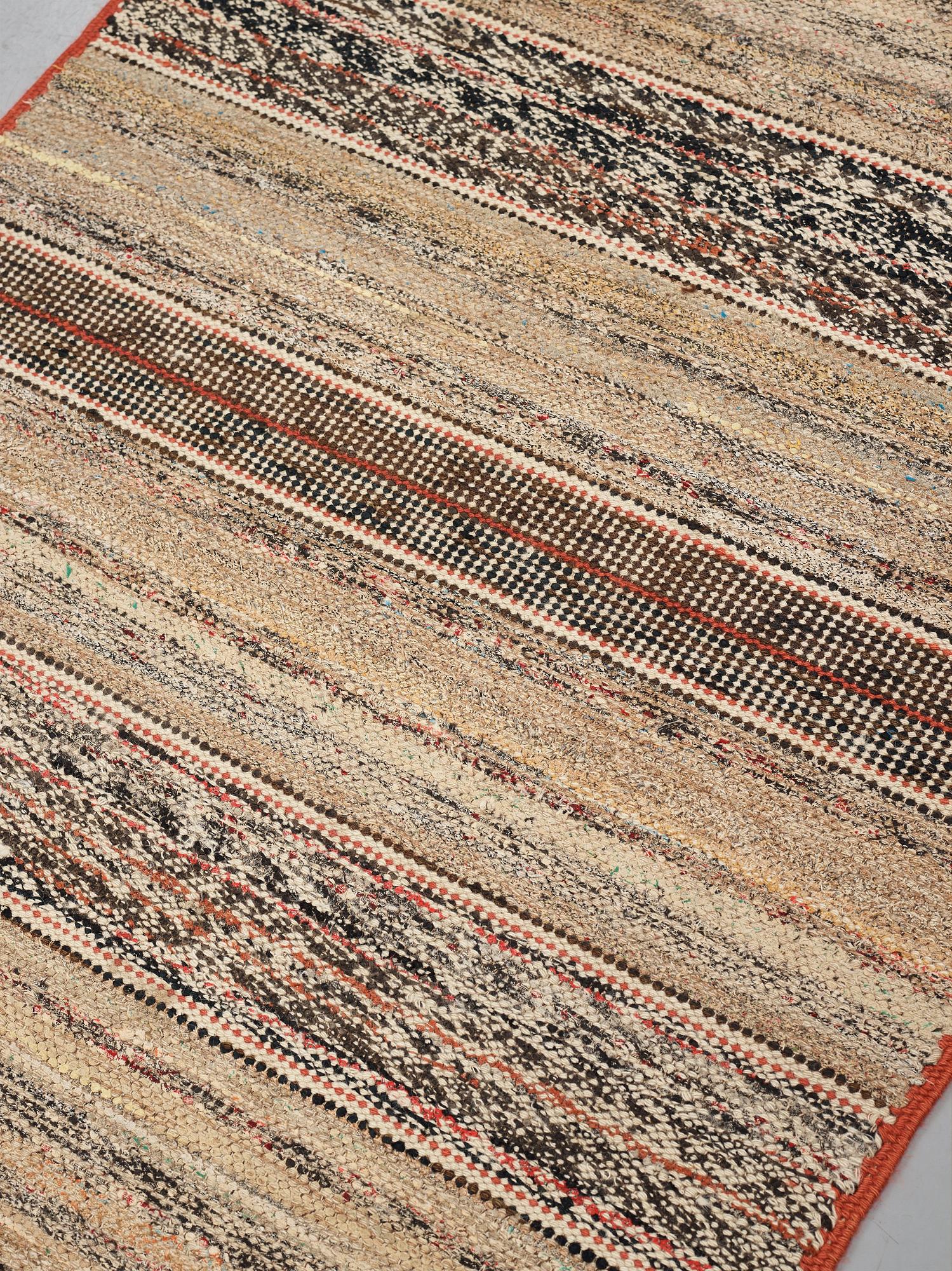 Märta Måås-Fjetterström, MATTA, "T.matta", trasmatta, rölakan, ca 204,5 x 111-113 cm, signerad MMF.