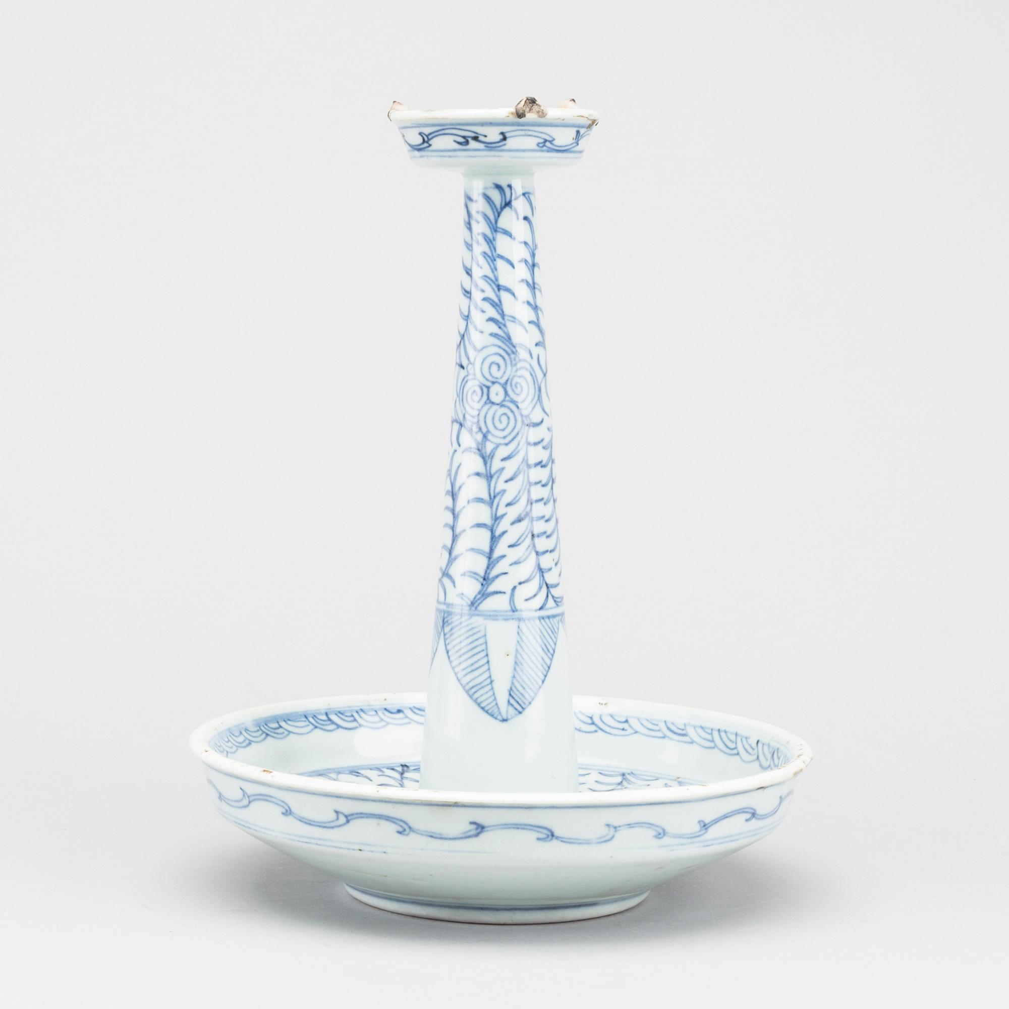 CHINESE CANDLESTICK, later Qing (1644-1912).