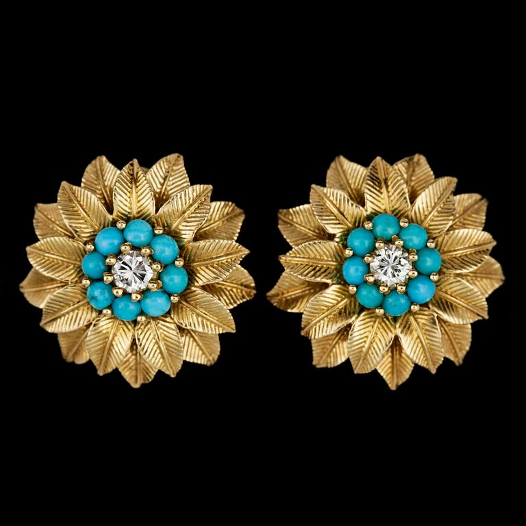 A pair of Boucheron gold, turquise and diamond earrings, tot. app. 0.50 cts.