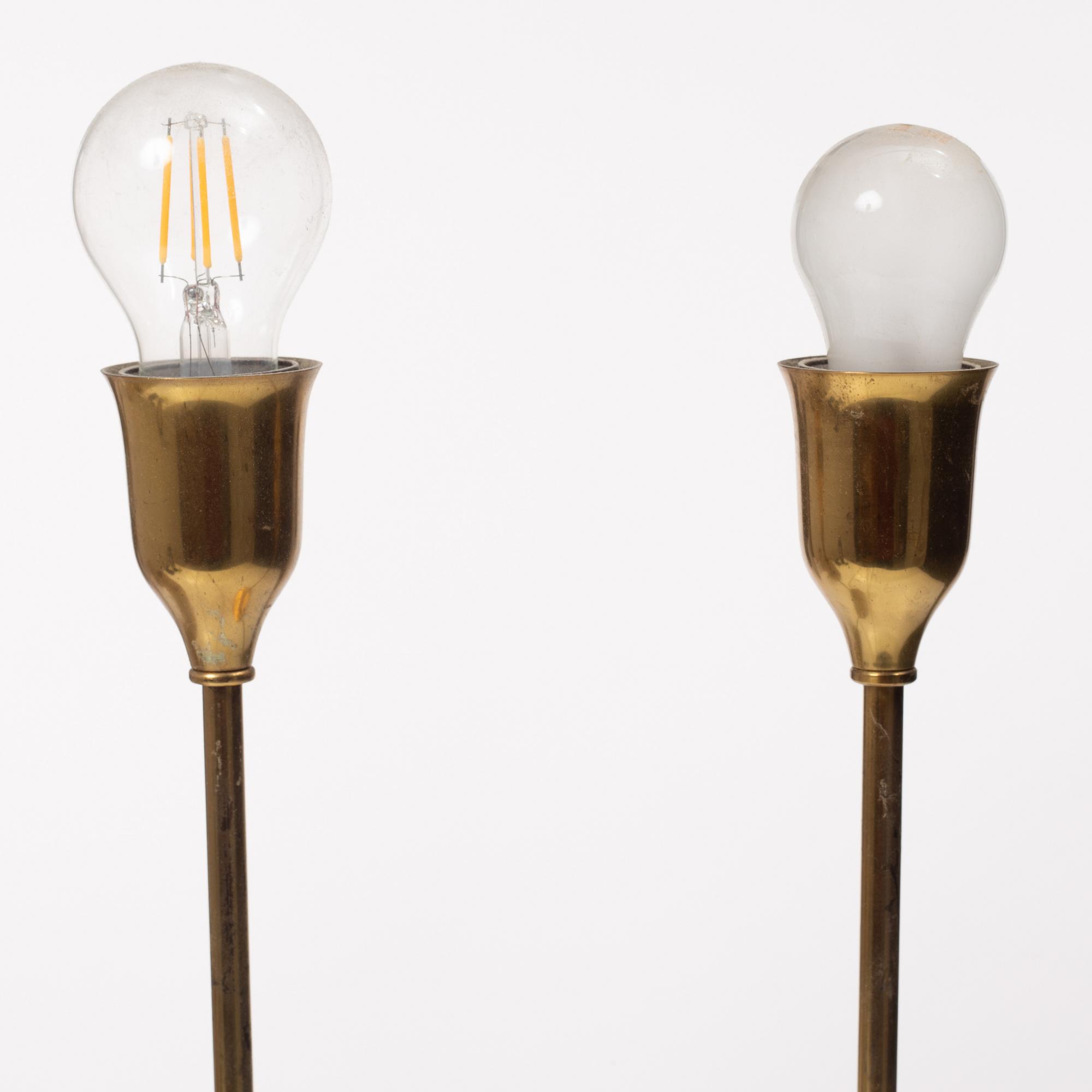 Josef Frank, a pair of model 2552 table lamps, Svenskt Tenn.